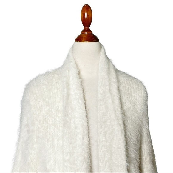 Anthropologie White Pocketed Eyelash Fuzzy Cozy Open Front Cardigan Size Small - Picture 9 of 14